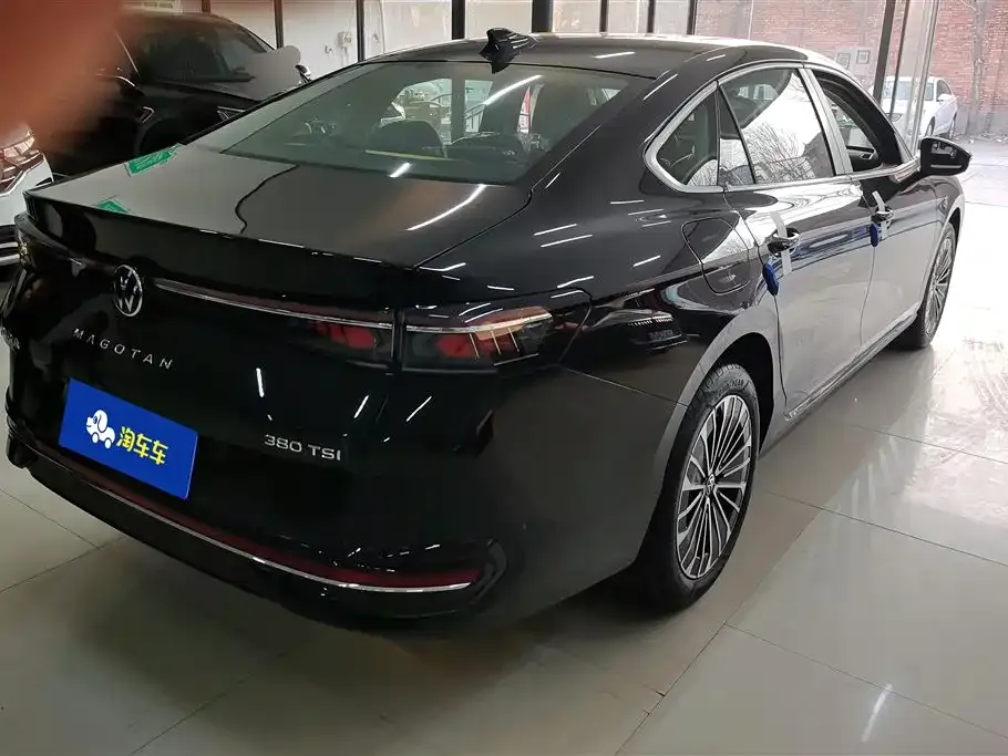 Volkswagen Magotan 2025 из CN, фото 5