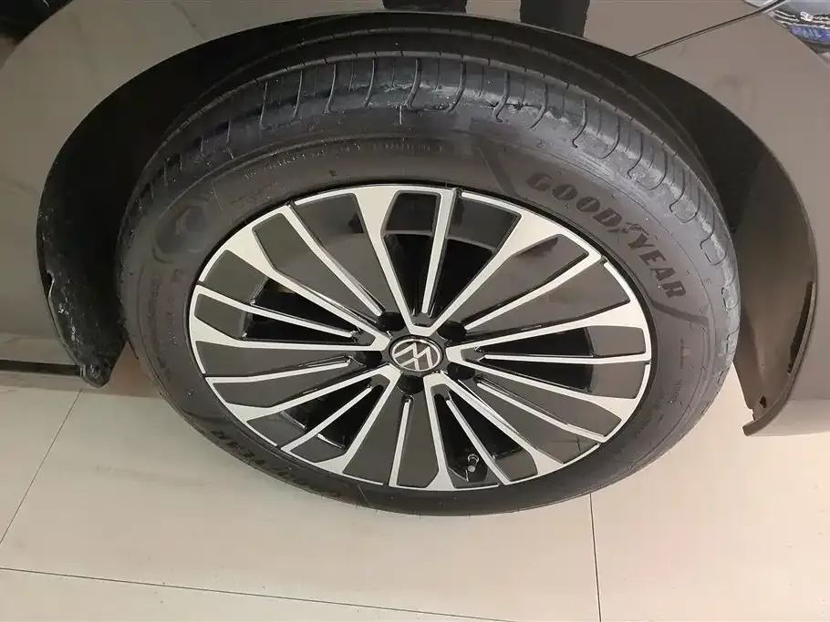 Volkswagen Magotan 2025 из CN, фото 6