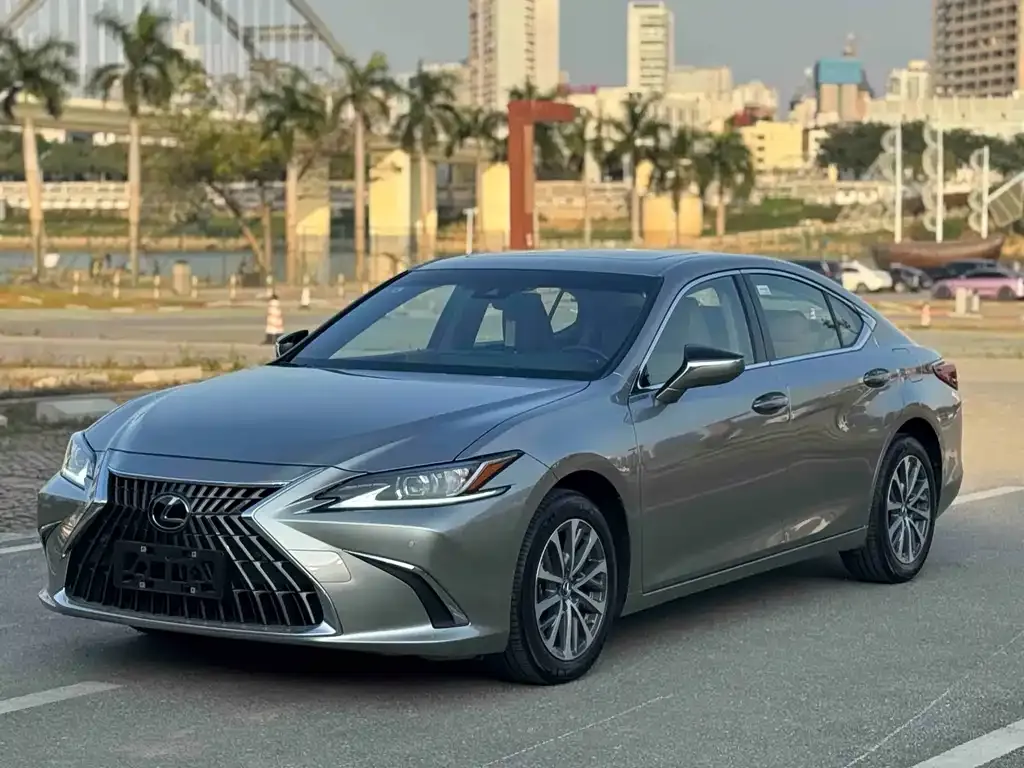 Lexus ES 2023 из CN, фото 1
