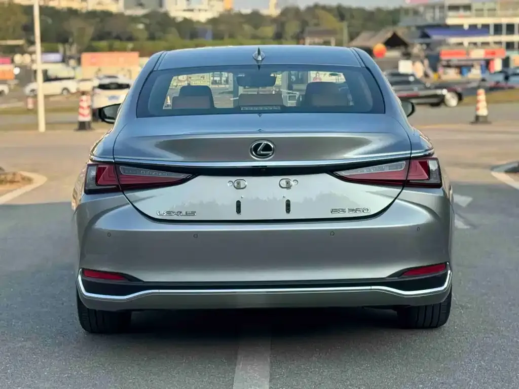 Lexus ES 2023 из CN, фото 3