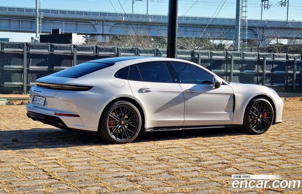 Porsche Panamera 2025 из KR, фото 9