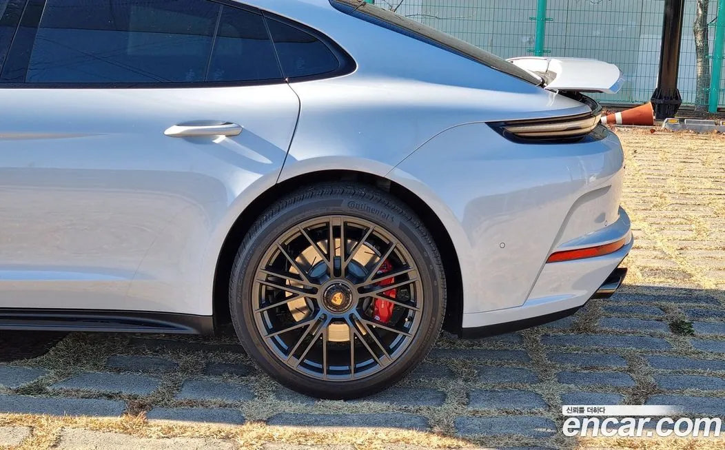 Porsche Panamera 2025 из KR, фото 10