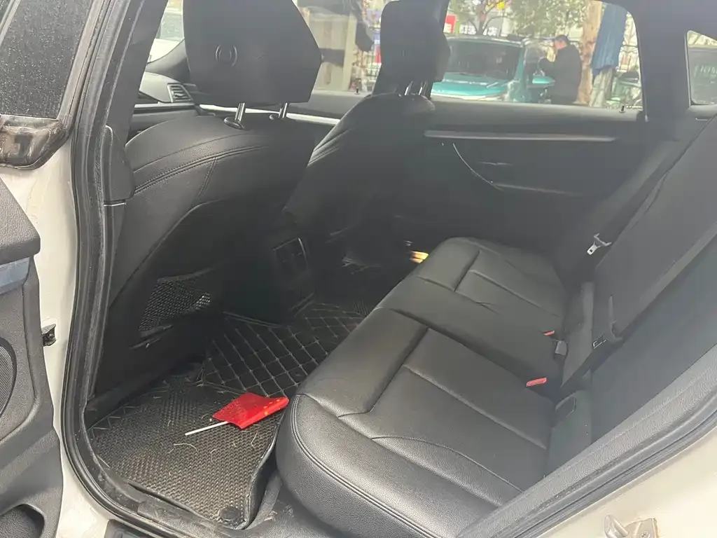 BMW 3 Series GT 2021 из CN, фото 2