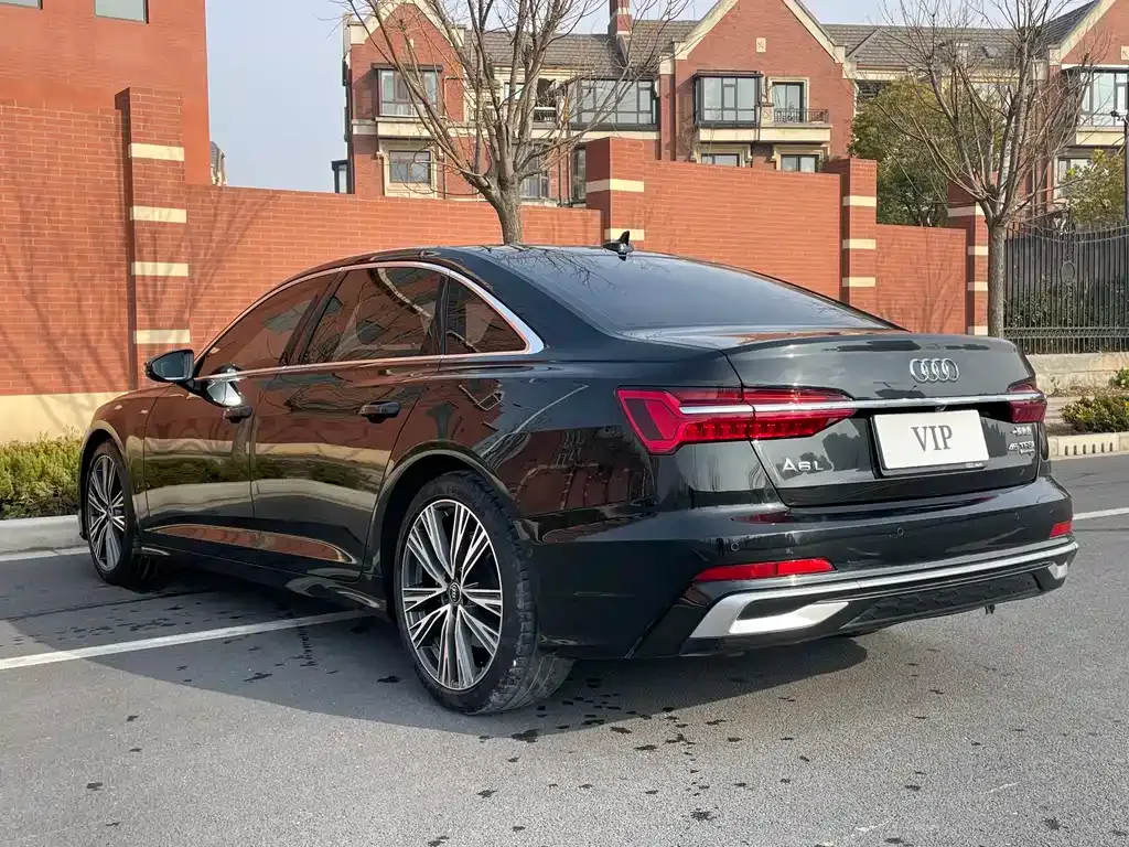 Audi A6L — фото 7