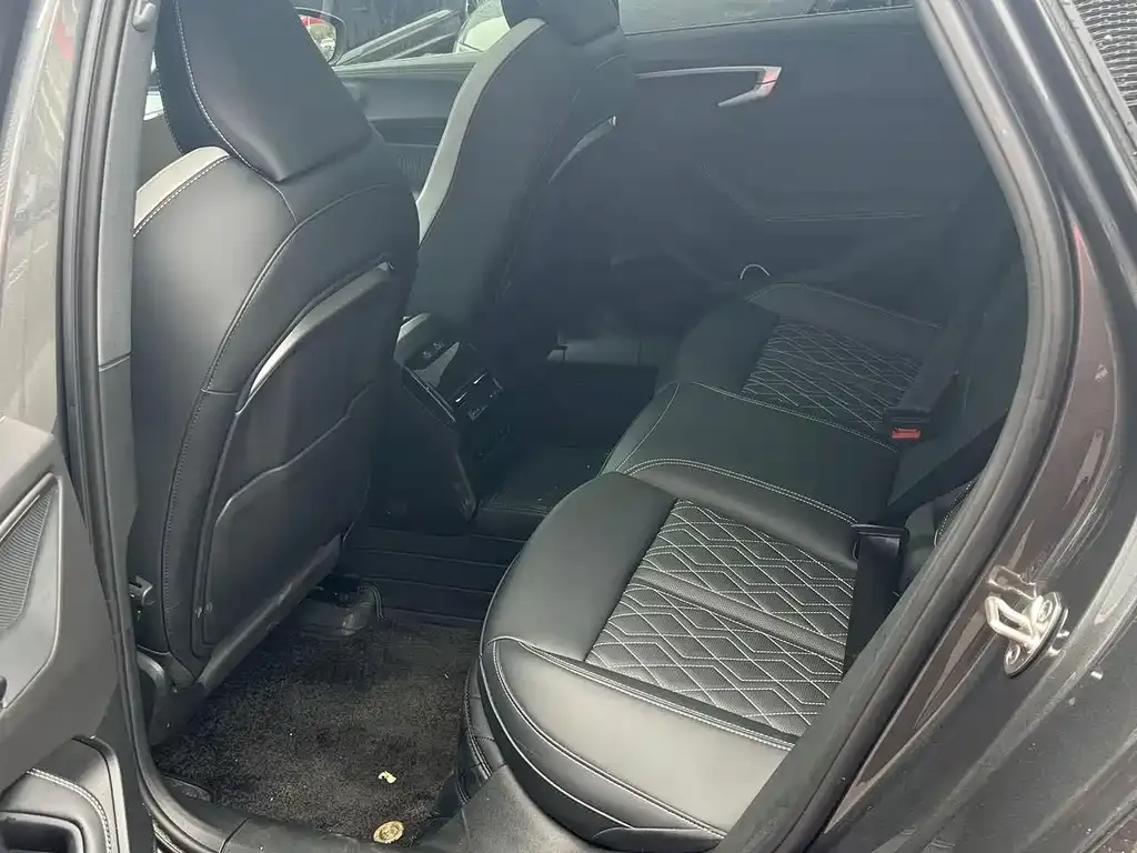 Audi A5L 2025 из CN, фото 5