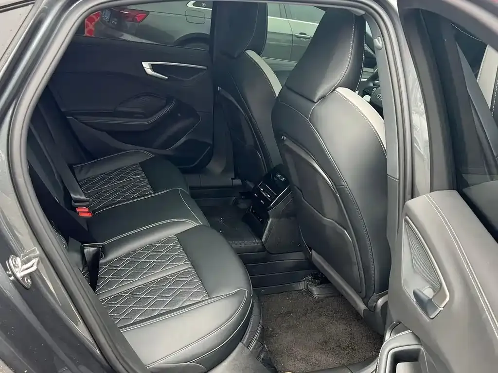 Audi A5L 2025 из CN, фото 6