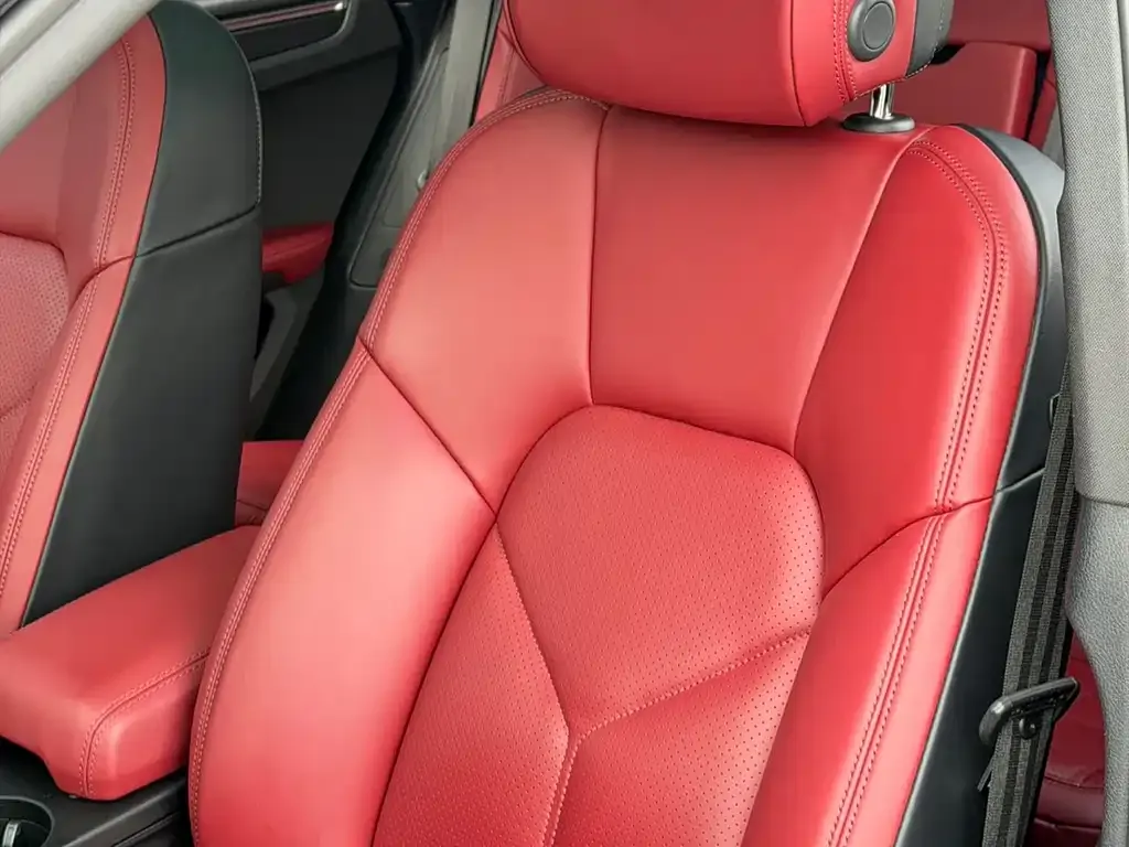 Porsche Macan 2024 из CN, фото 2
