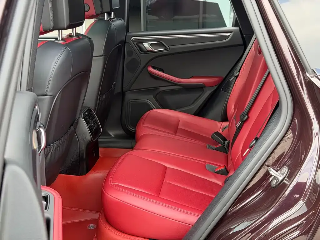 Porsche Macan 2024 из CN, фото 8