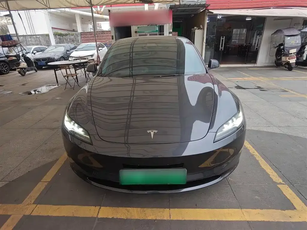 Tesla Model 3 — фото 8