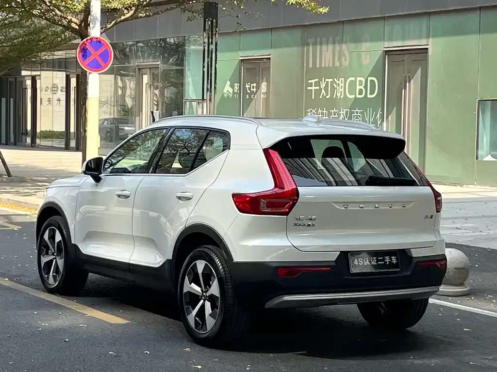 Volvo XC40 2024 из CN, фото 4
