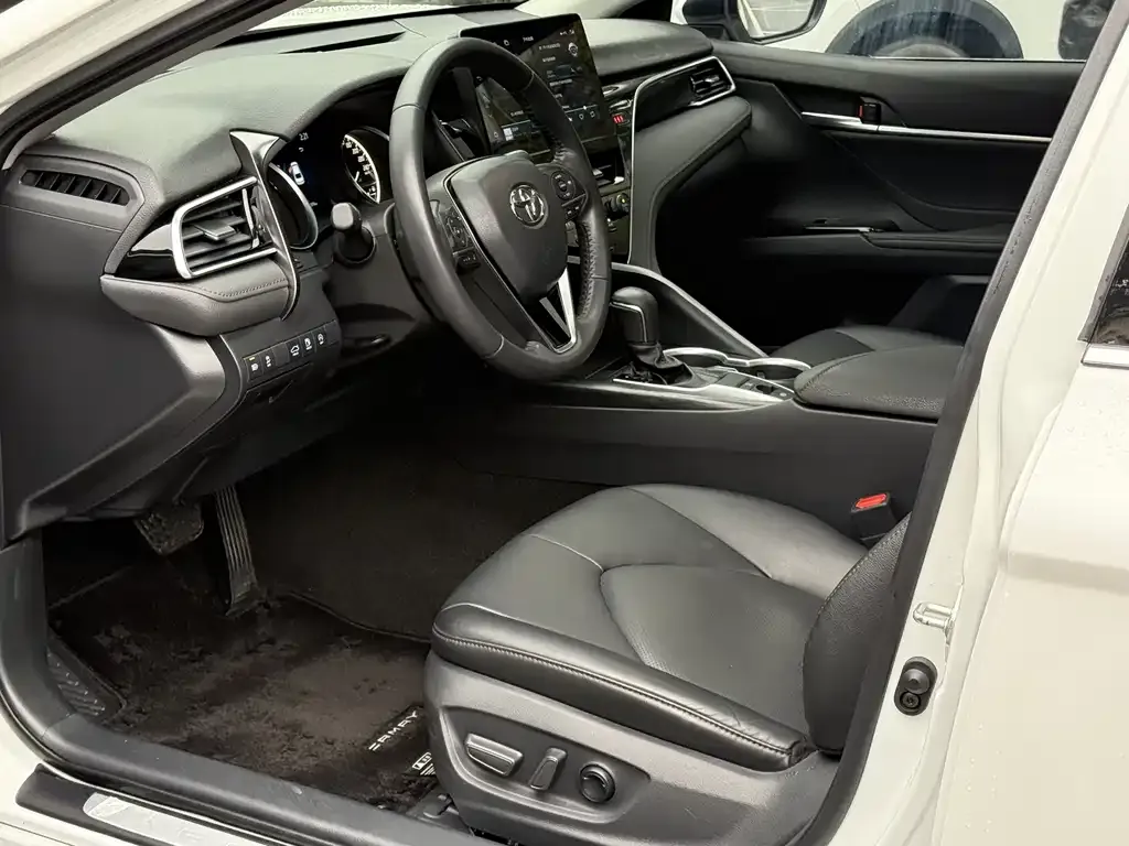 Toyota Camry 2024 из CN, фото 4