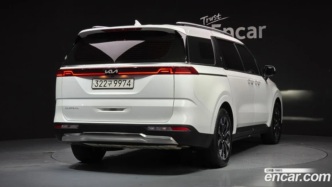 Kia Carnival — фото 3