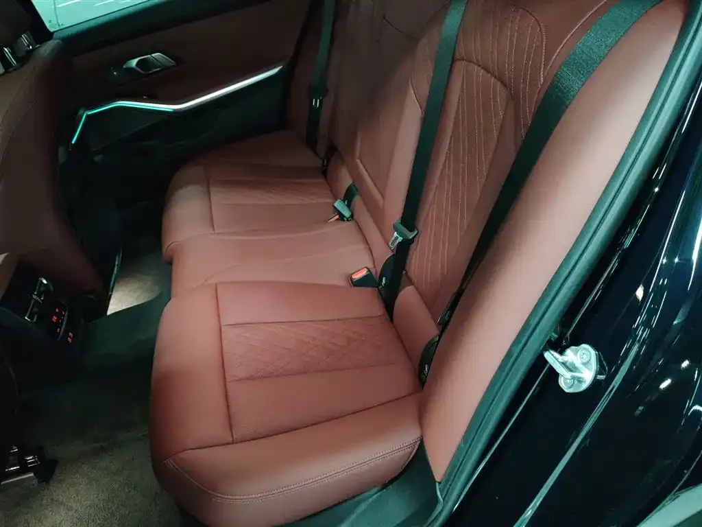 BMW 3 Series 2022 из CN, фото 3