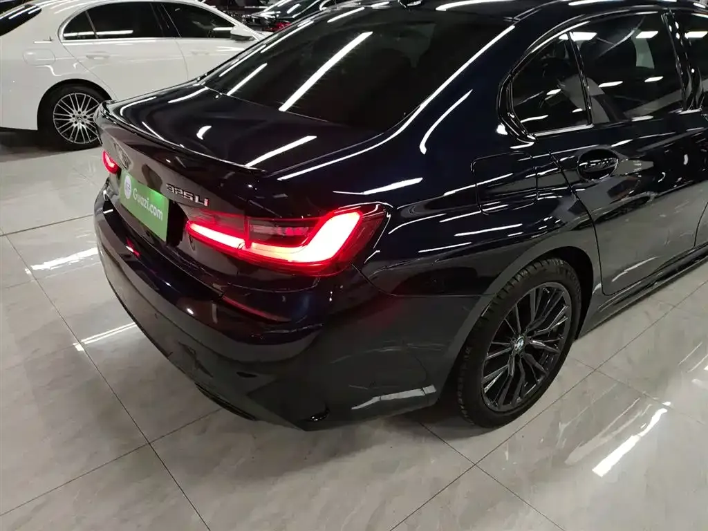 BMW 3 Series 2022 из CN, фото 9