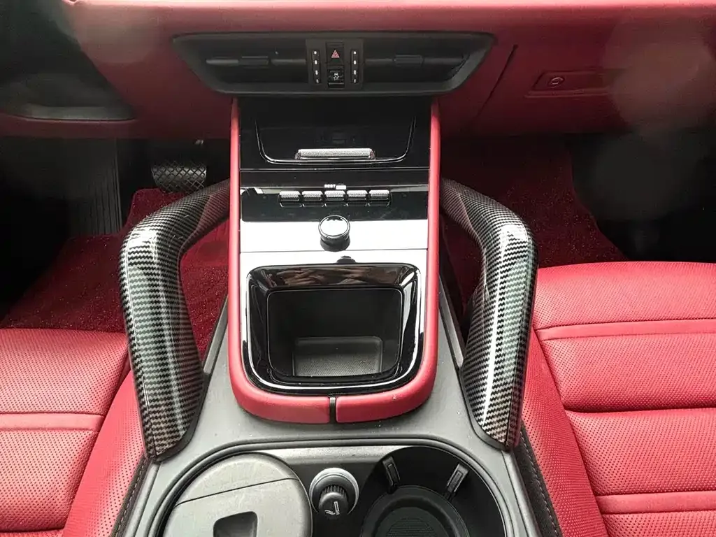 Porsche Cayenne 2024 из CN, фото 6