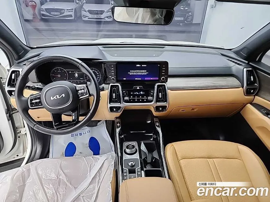 Kia Sorento — фото 8