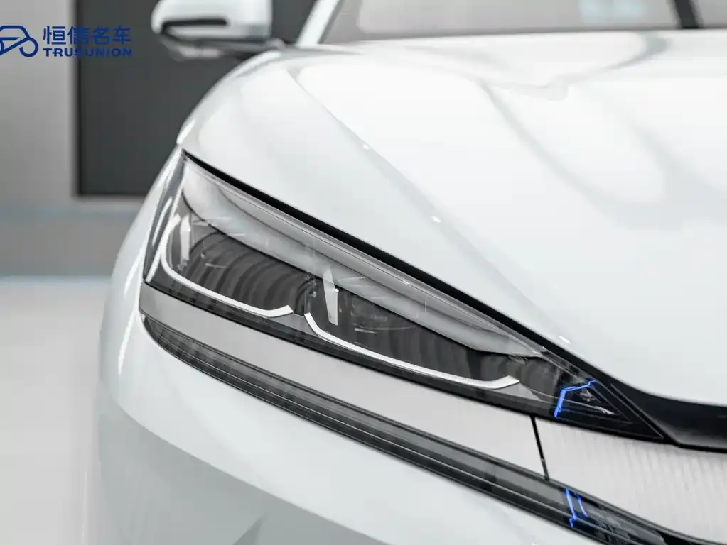 BYD Qin L — фото 6