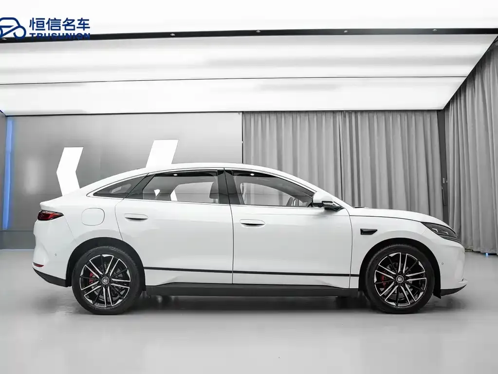 BYD Qin L — фото 5