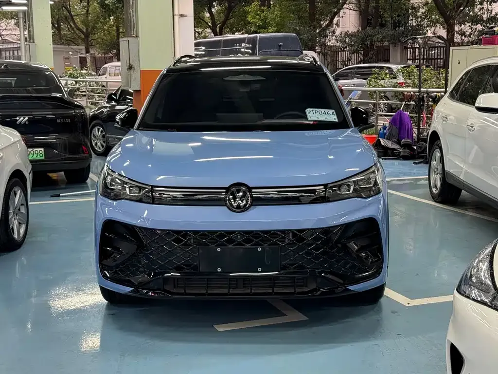 Volkswagen Tiguan L 2024 из CN, фото 1