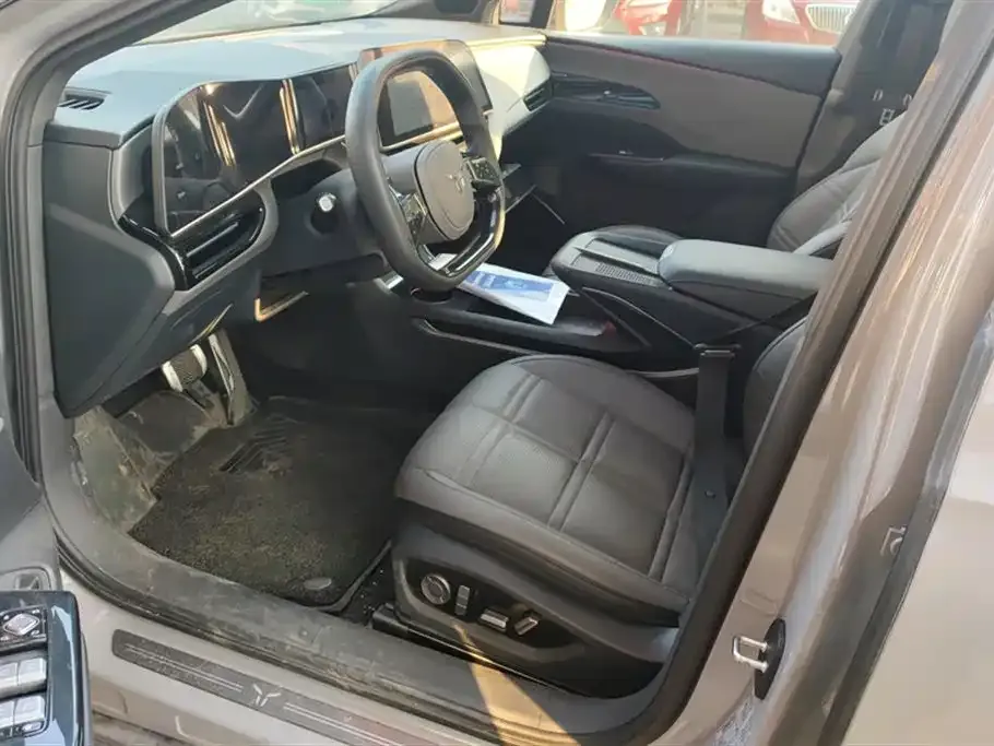 Hongqi EH7 2024 из CN, фото 7