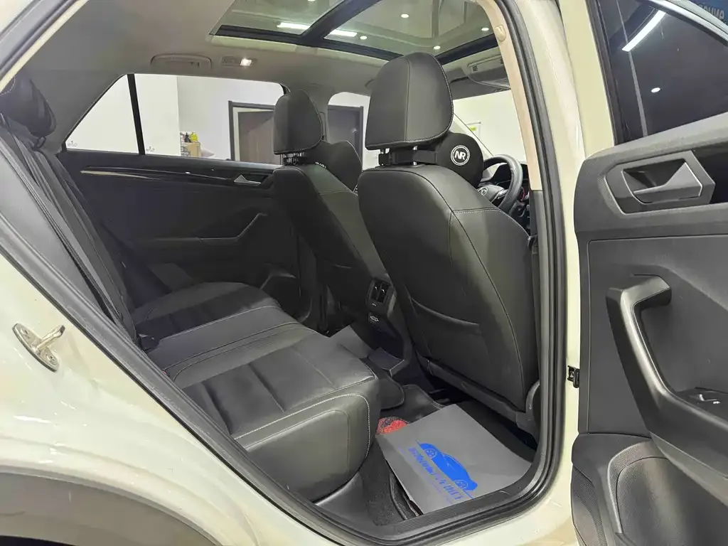 Volkswagen T-Roc 2022 из CN, фото 10