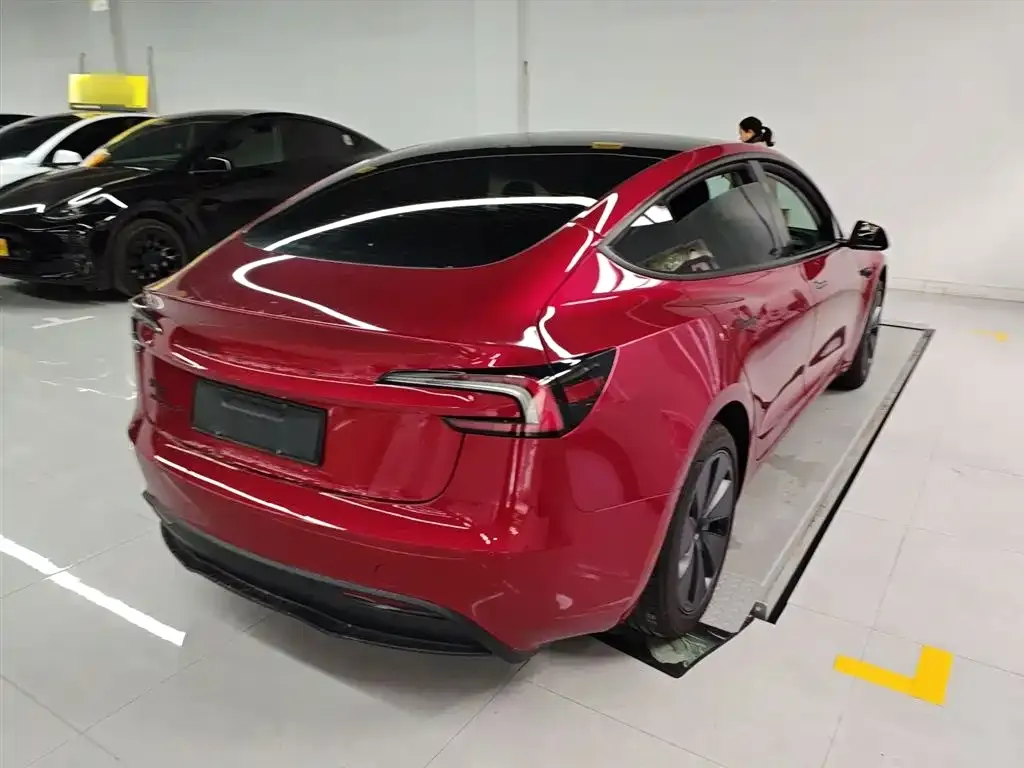 Tesla Model 3 2025 из CN, фото 3
