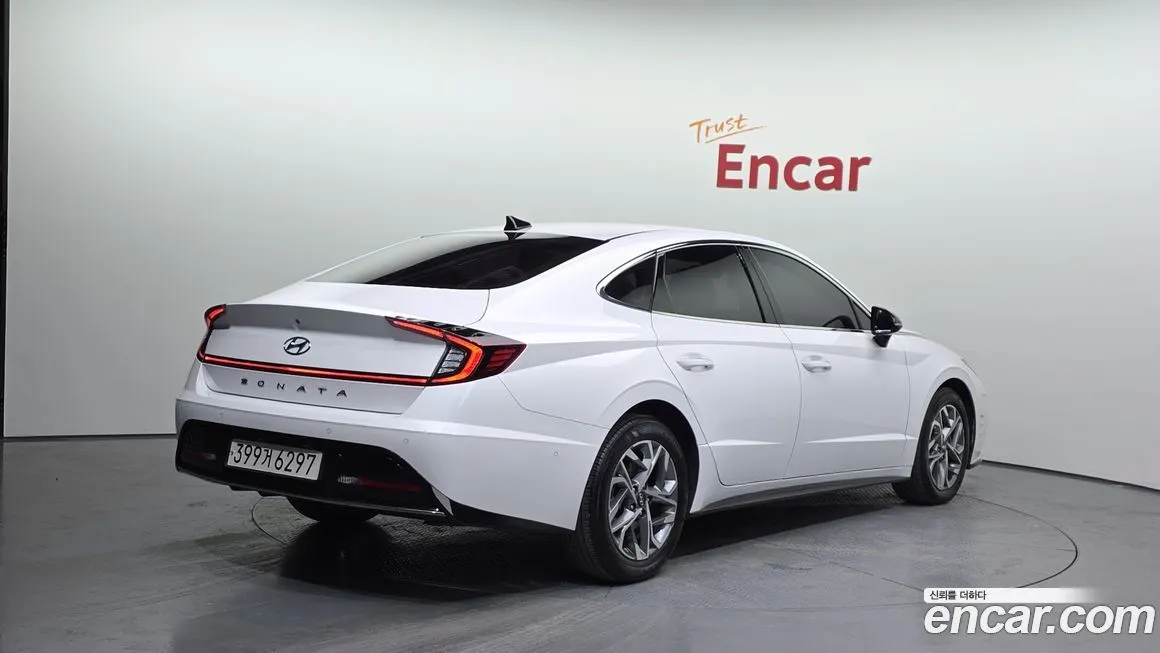 Hyundai Sonata 2022 из KR, фото 2