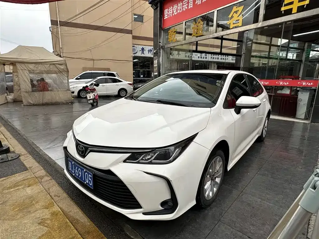 Toyota Corolla 2022 из CN, фото 1