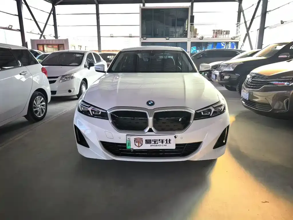 BMW i3 — фото 1