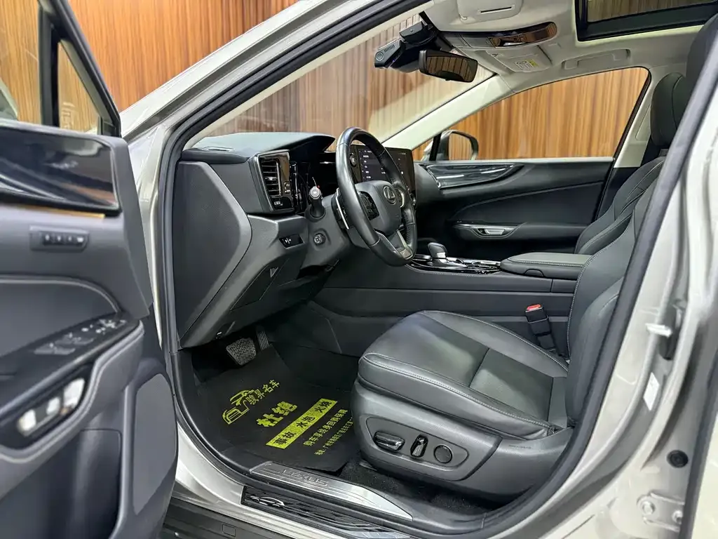 Lexus NX 2022 из CN, фото 8