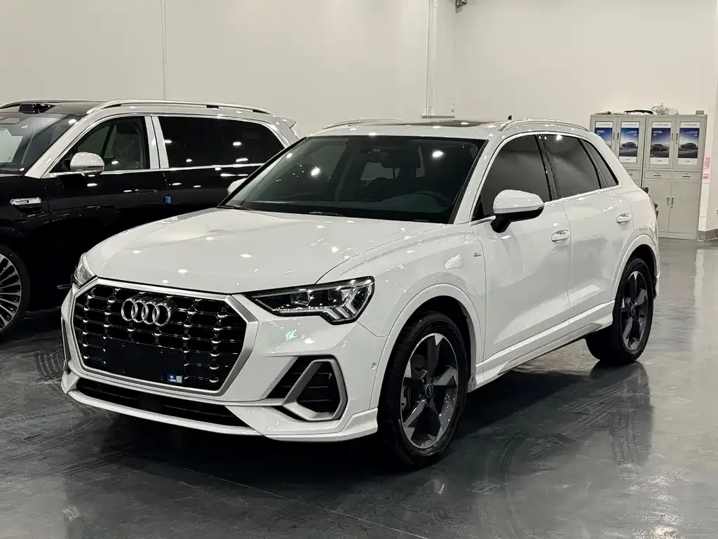 Audi Q3 2022 из CN, фото 1