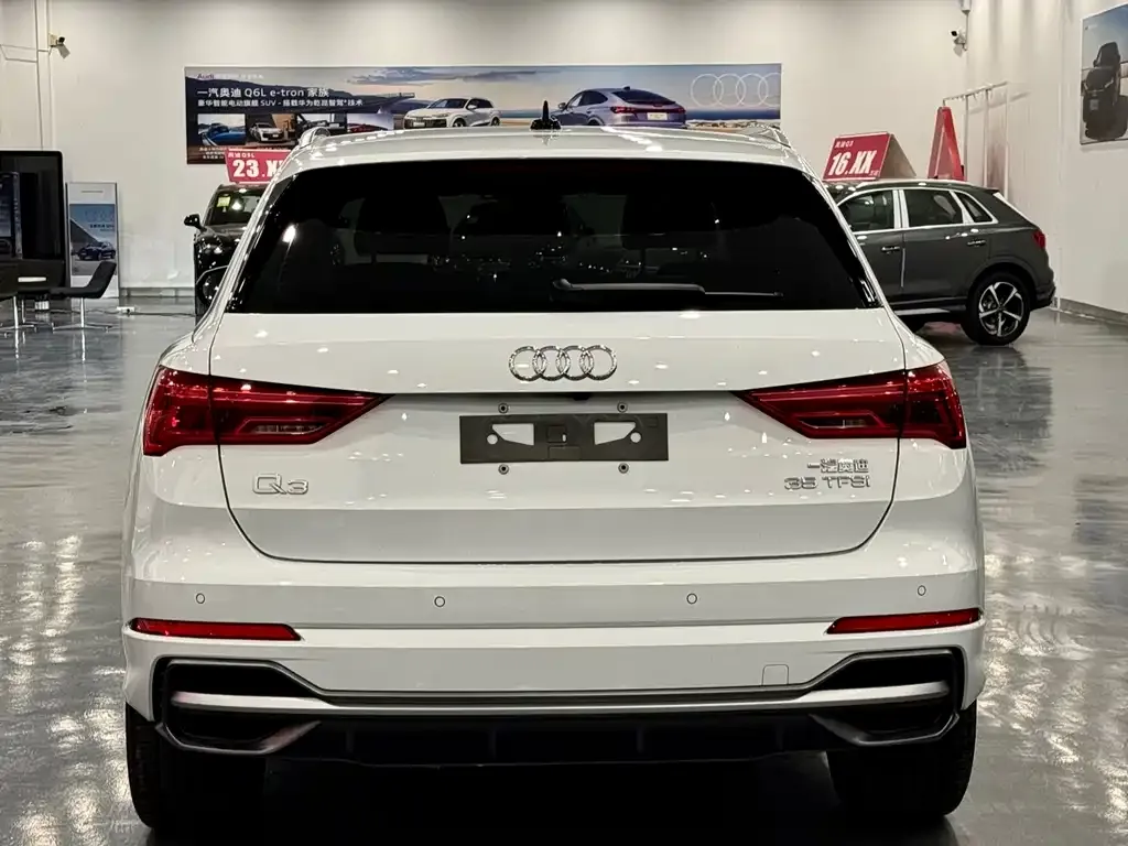 Audi Q3 2022 из CN, фото 4
