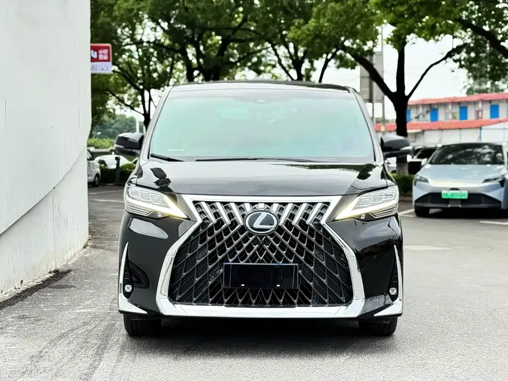 Lexus LM 2022 из CN, фото 10