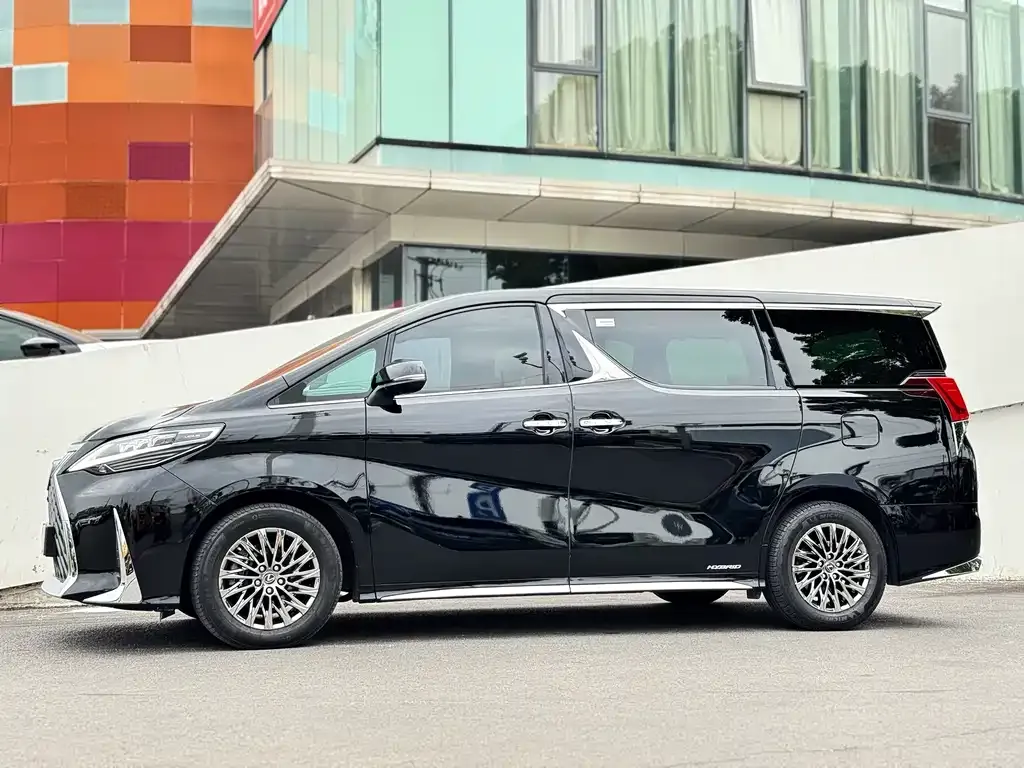 Lexus LM 2022 из CN, фото 4