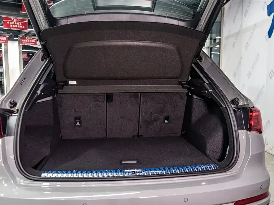 Audi Q3 2025 из CN, фото 6