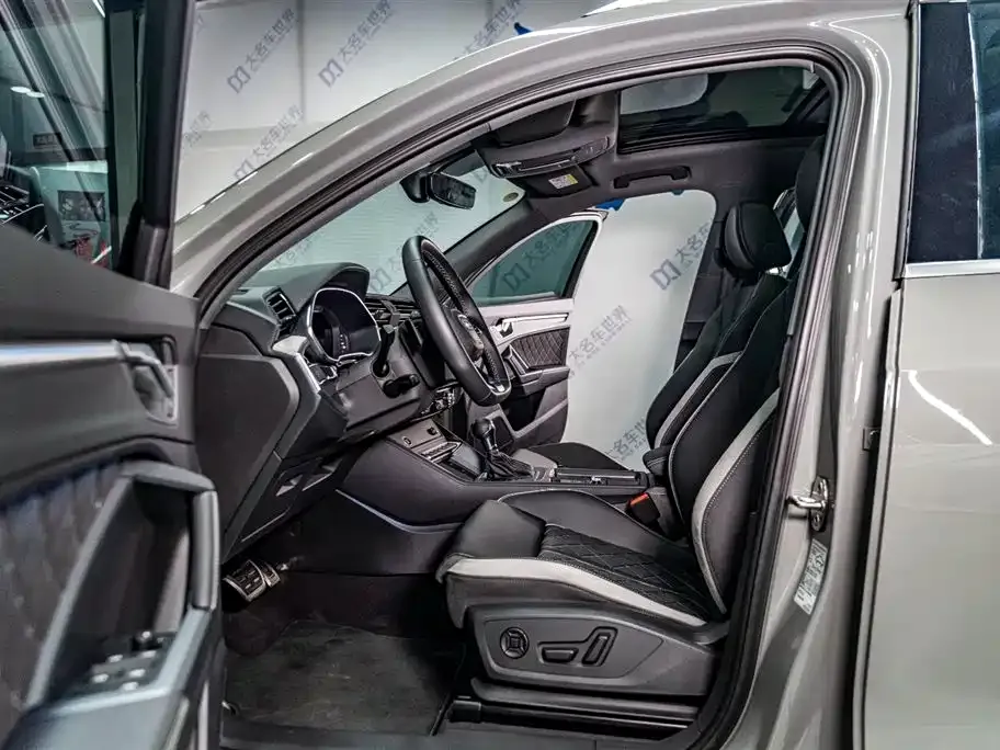 Audi Q3 2025 из CN, фото 3