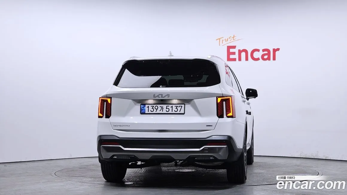 Kia Sorento — фото 3