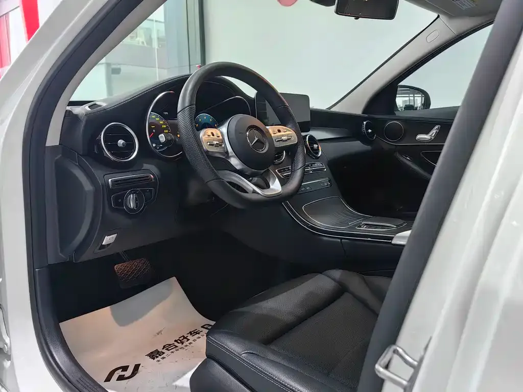 Mercedes-Benz C-Class 2021 из CN, фото 2