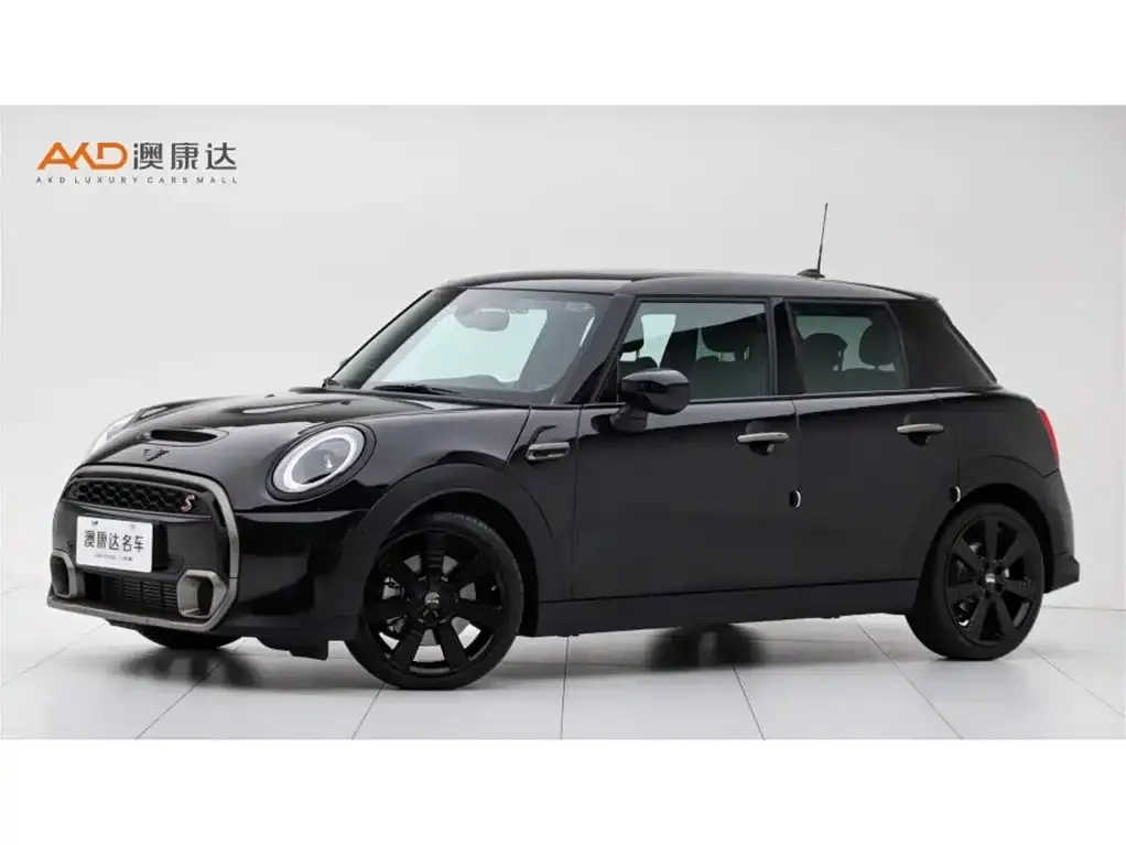 MINI Cooper (3-door) 2023 из CN, фото 1