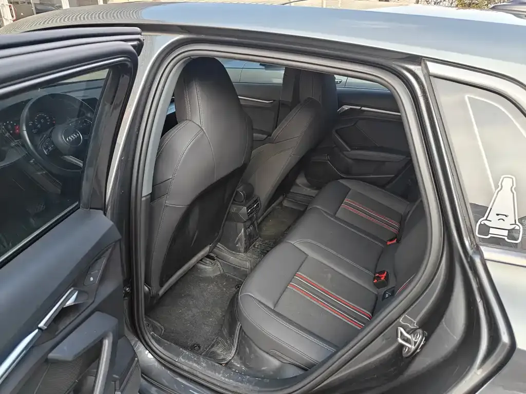 Audi A3 2024 из CN, фото 3