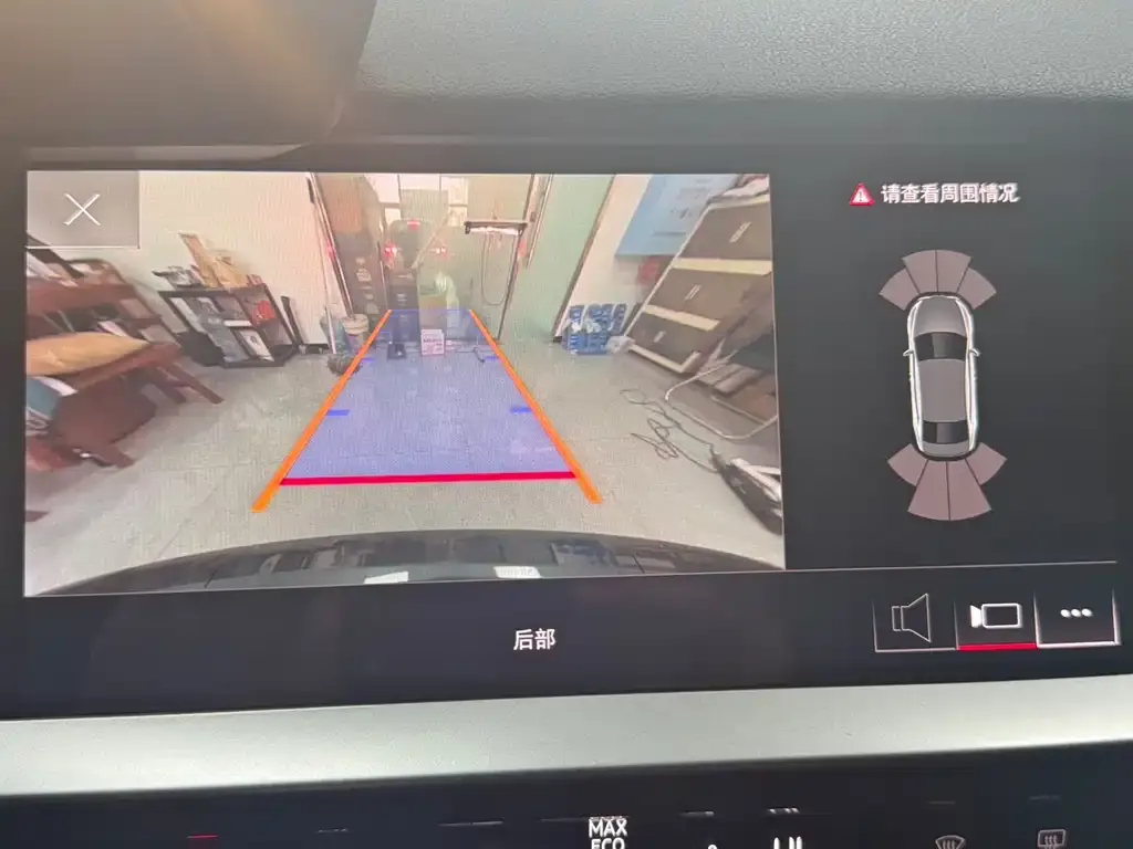 Audi A3 2023 из CN, фото 2