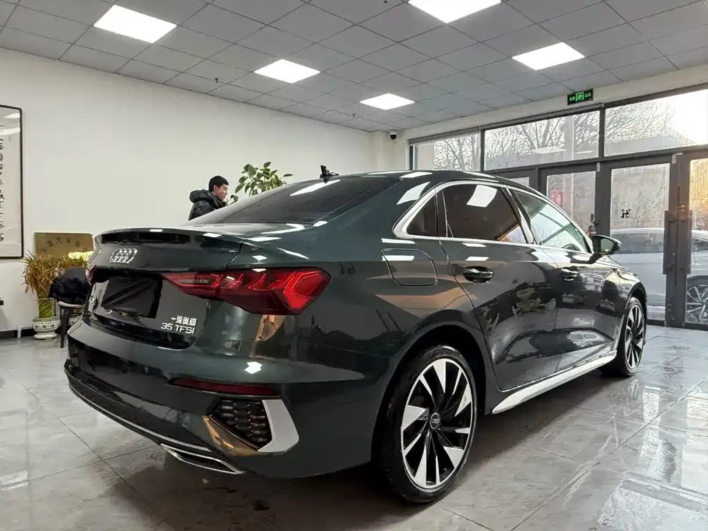 Audi A3 2023 из CN, фото 10