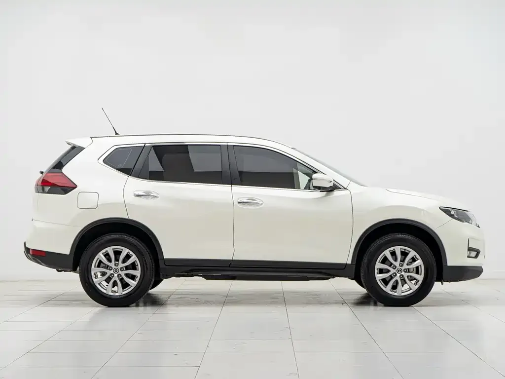 Nissan X-Trail 2023 из CN, фото 7