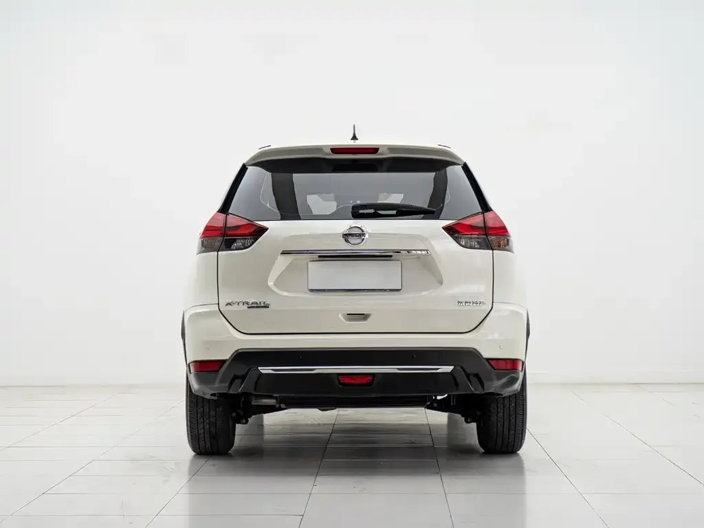Nissan X-Trail 2023 из CN, фото 2