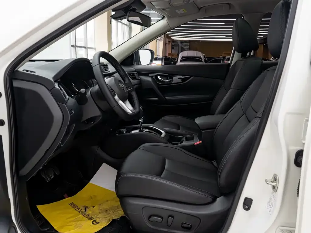Nissan X-Trail 2023 из CN, фото 5