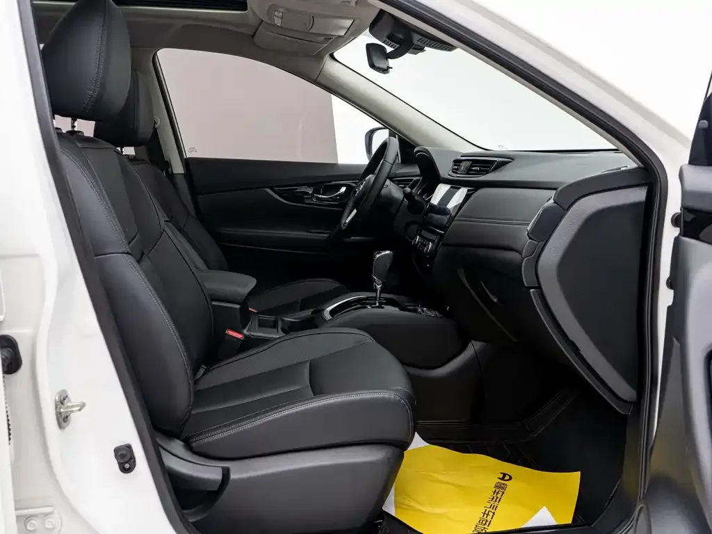Nissan X-Trail 2023 из CN, фото 8