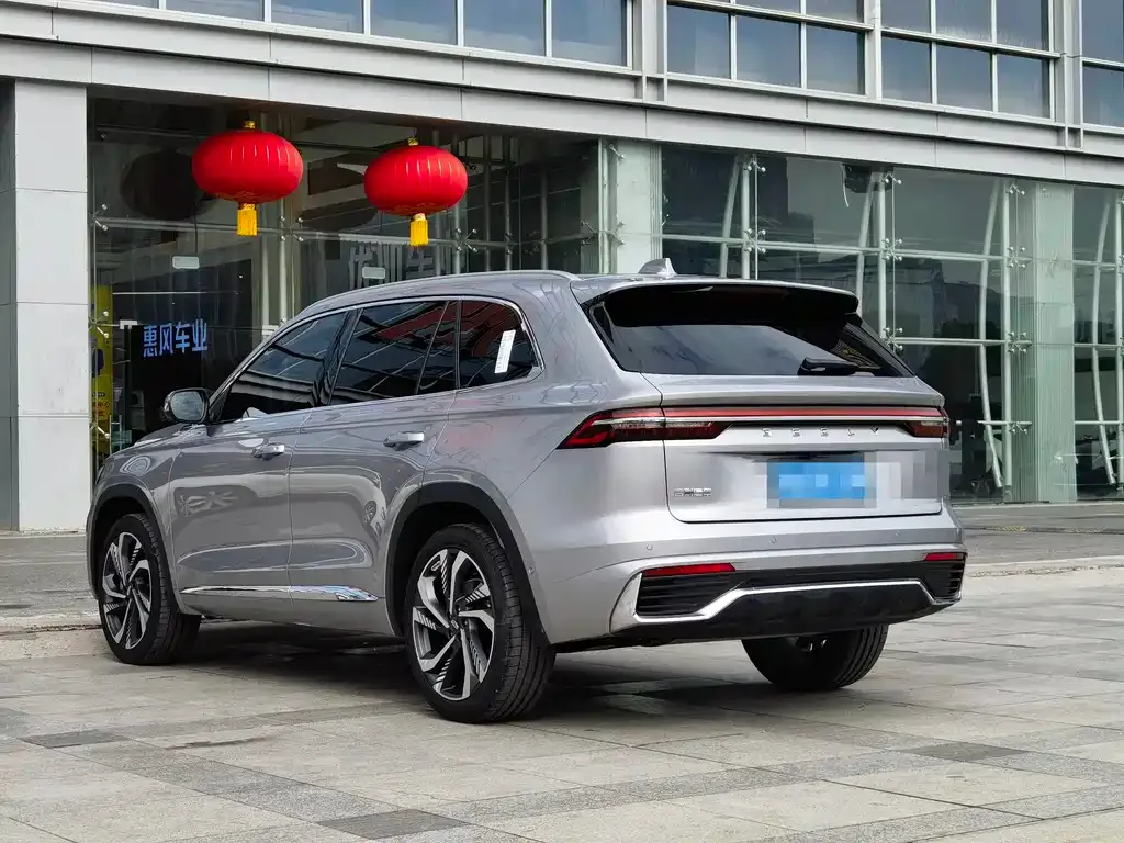 Geely Xingyue L — фото 10