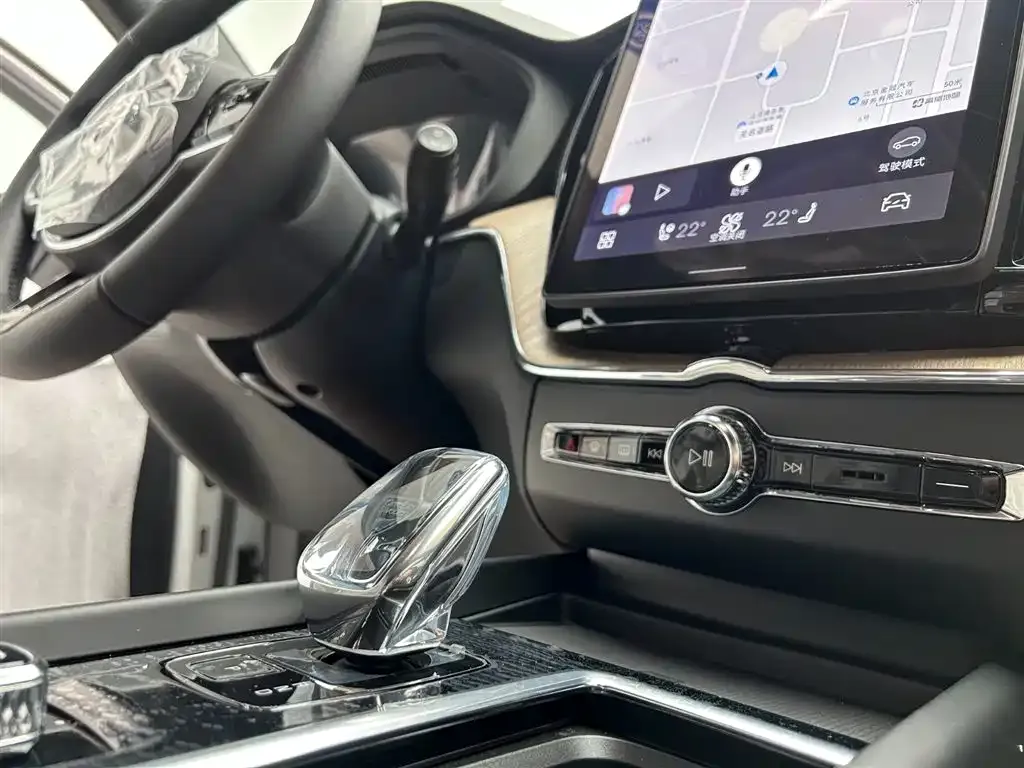 Volvo XC60 2026 из CN, фото 9