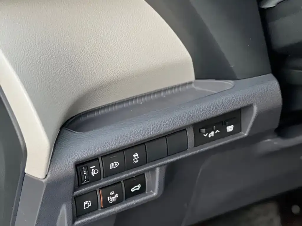Toyota Sienna 2024 из CN, фото 10