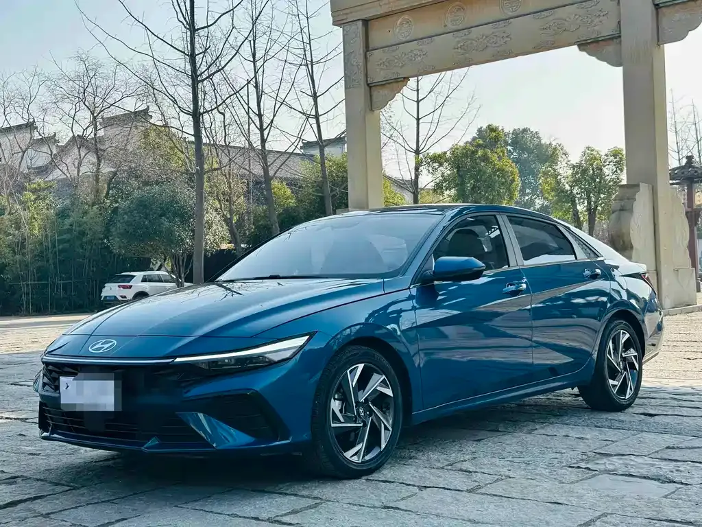 Hyundai Elantra 2024 из CN, фото 1